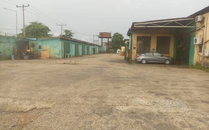 Warehouse 4sale on 3 and half acres of land which is 21plots along Oshodi Apapa express way.