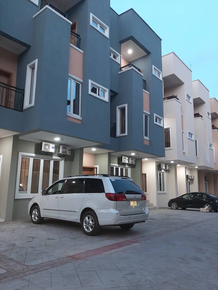 7 units 5 bedroom service and fully furnished luxury duplex